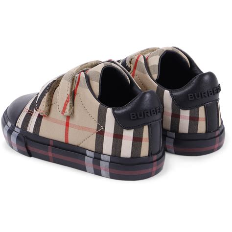 burberry baby shoes price